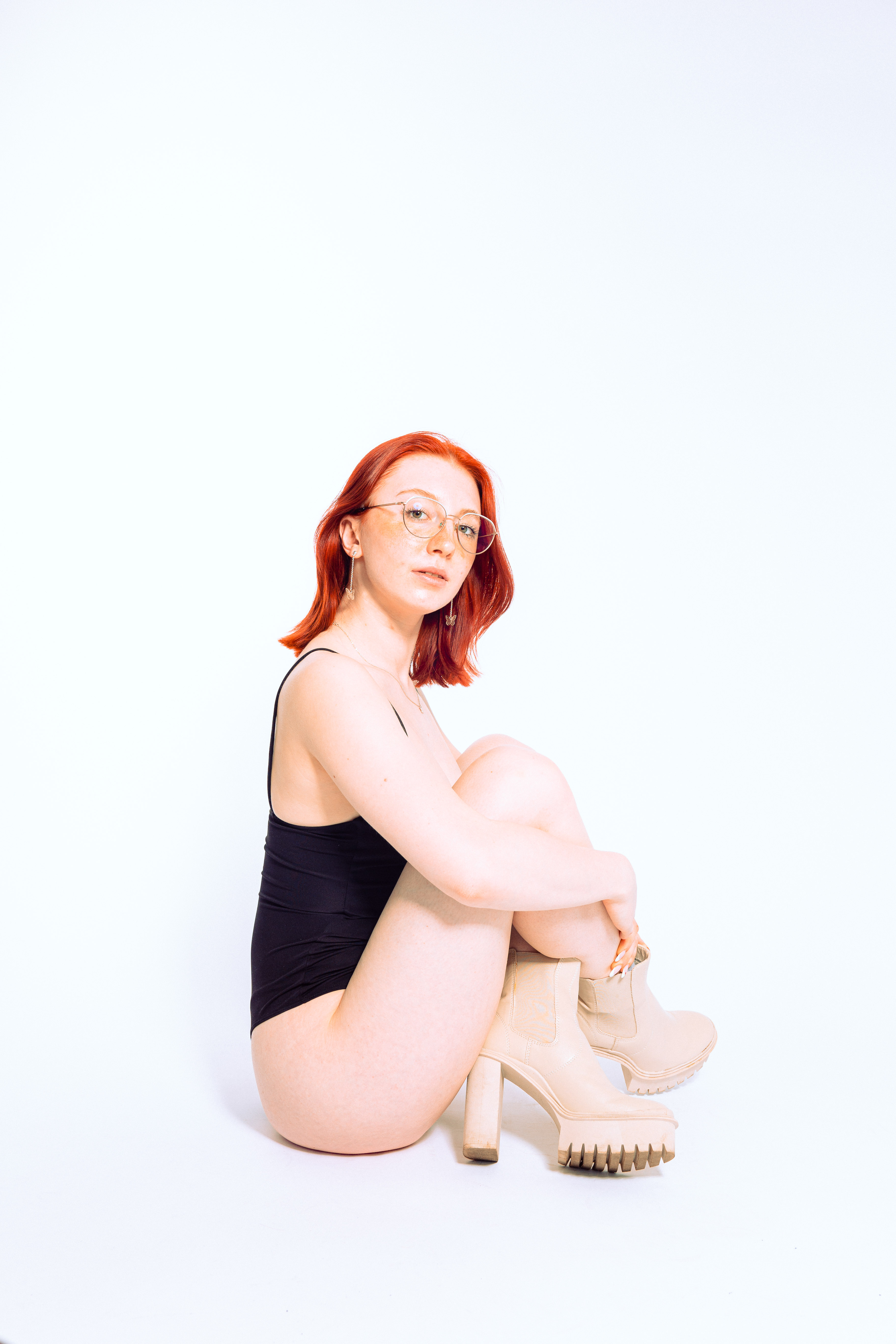 High-Key-Portrait mit hellem, gleichmäßigem Studiolicht